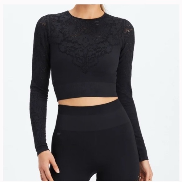 Fabletics Patterned Workout Top - Picture 4 of 7